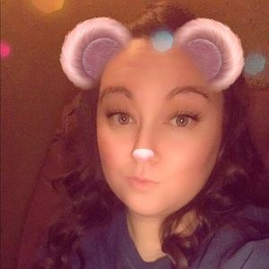 Meet your Posher, Elisa